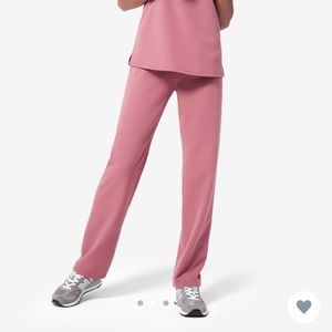 Figs scrubs “mauve”